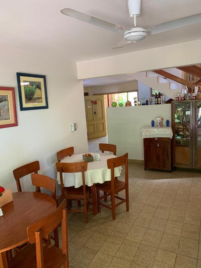 La Casa De Pedro Hostel Энкарнасьон Экстерьер фото